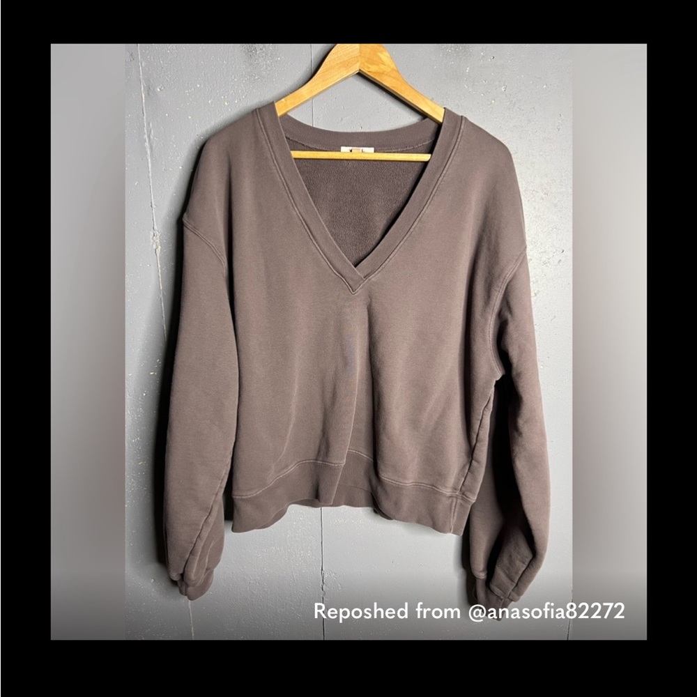 Agolde Women's Gray V-Neck Sweater